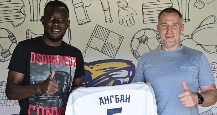 Ангбан продлил контракт с «Сочи» до 2026 года